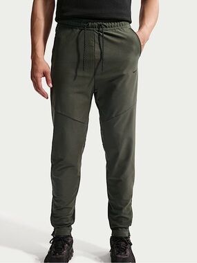 NEW Nike TechMen's Dri-FIT Shori Knit Pants Khaki/Black Sz: S